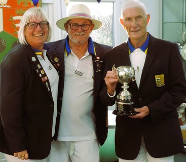 Men's Three Woods Champion John Jones