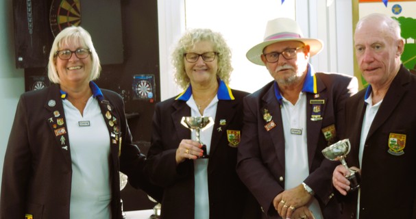 Mixed Pairs Champions Jane Harris & Graham Aylett