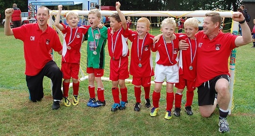 u7 Red